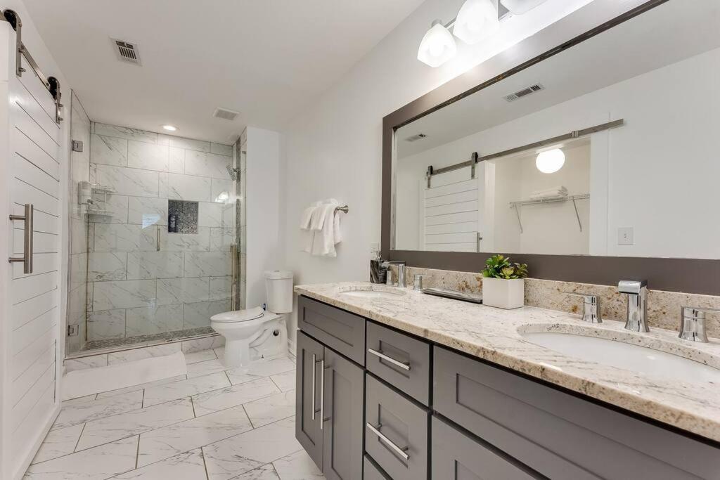 Luxury Atlanta Home - Self Check-In Pet Friendly Free Parking Exterior photo