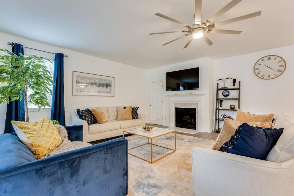 Luxury Atlanta Home - Self Check-In Pet Friendly Free Parking Exterior photo