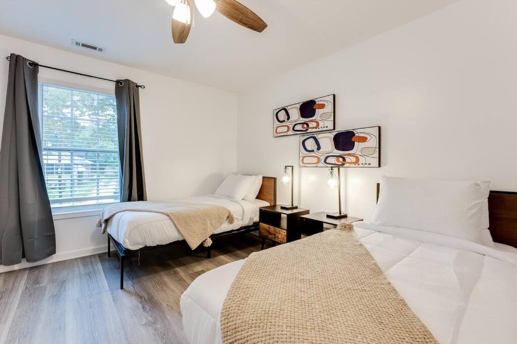 Luxury Atlanta Home - Self Check-In Pet Friendly Free Parking Exterior photo